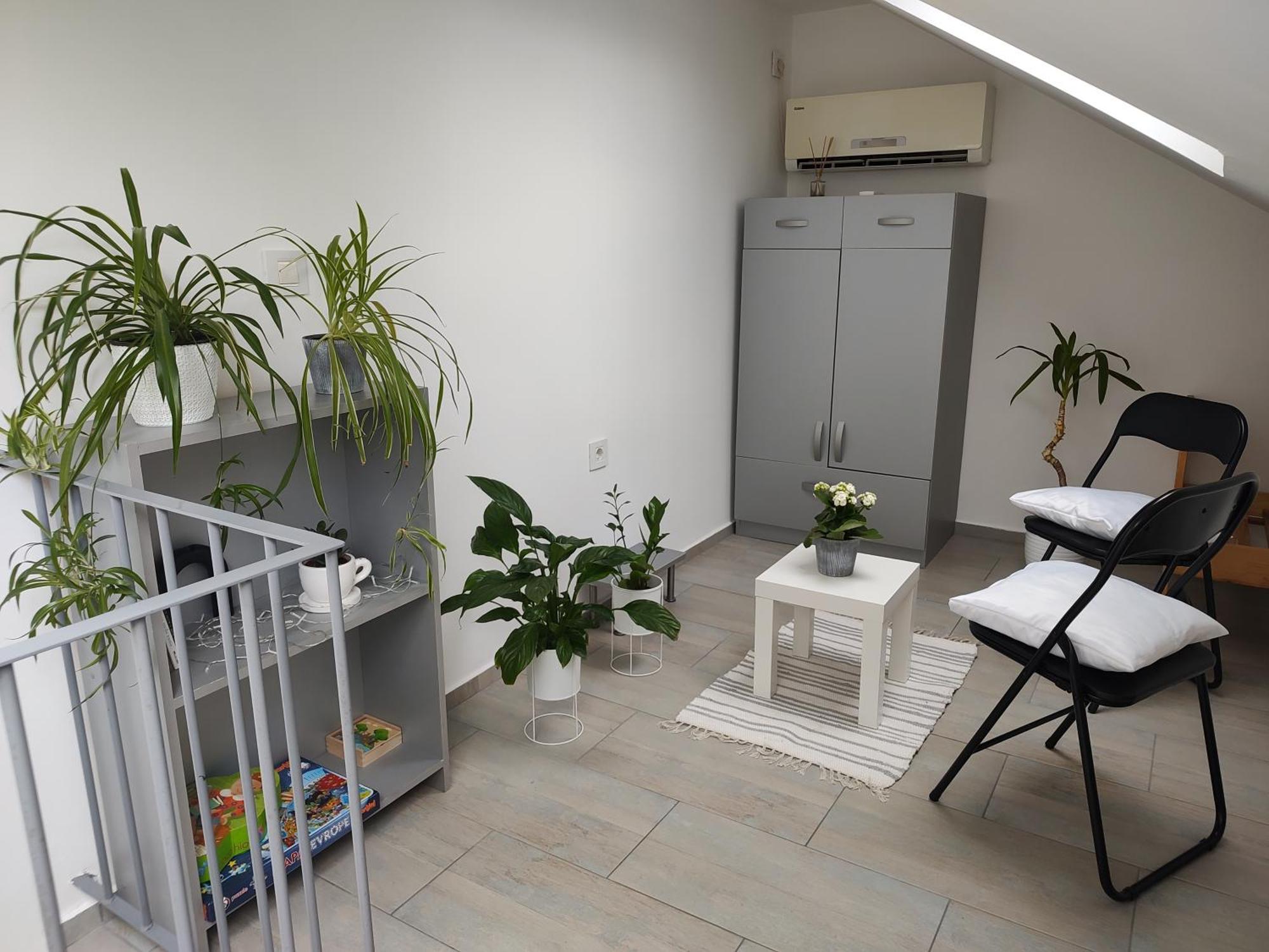 Twowheels Apartment - Apartment With Bicycles Novi Sad Oda fotoğraf