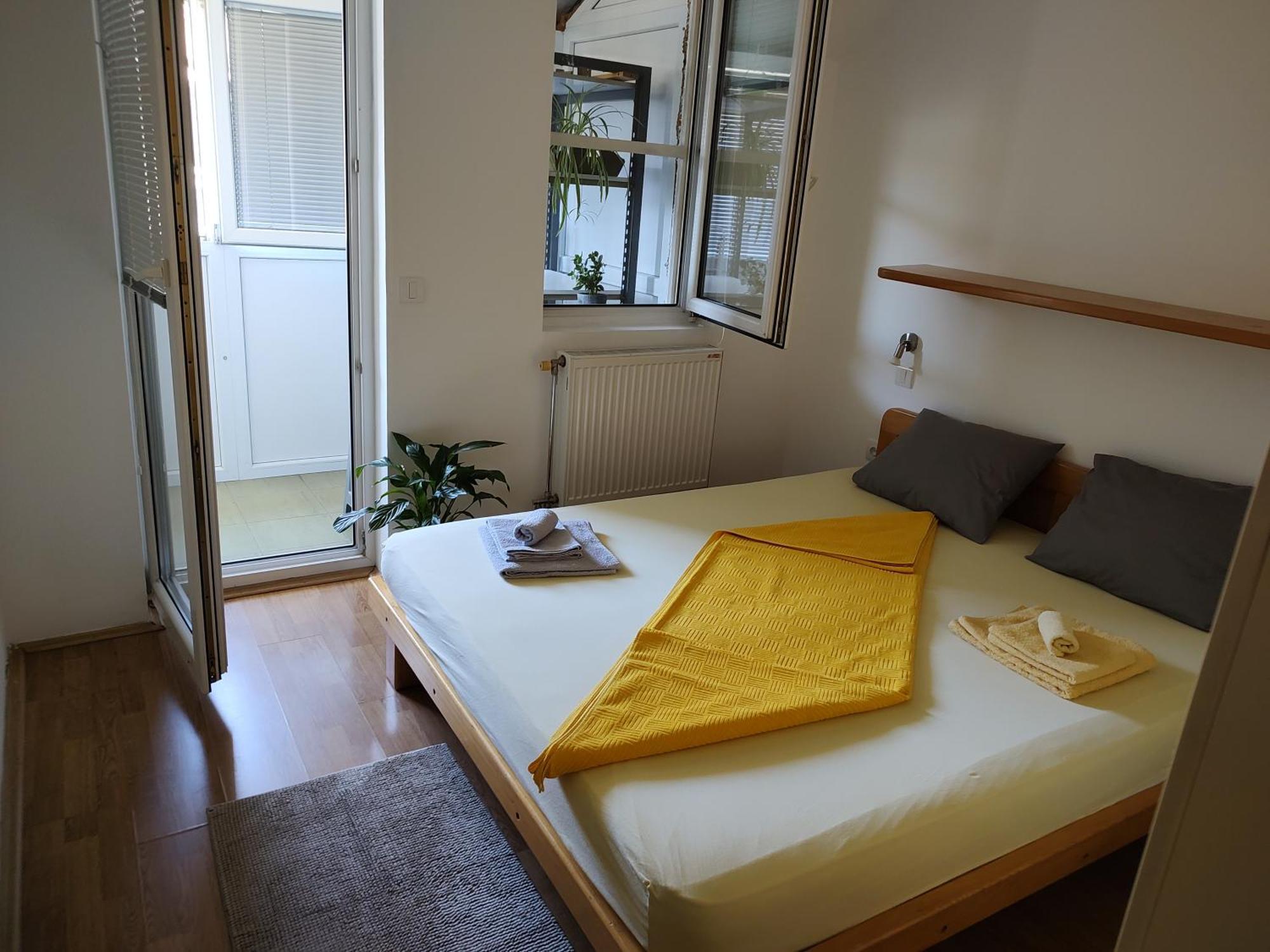 Twowheels Apartment - Apartment With Bicycles Novi Sad Dış mekan fotoğraf
